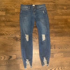 Destroyed jeans